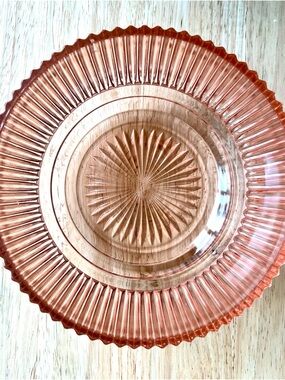 Anchor Hocking Queen Mary Pink Bowl